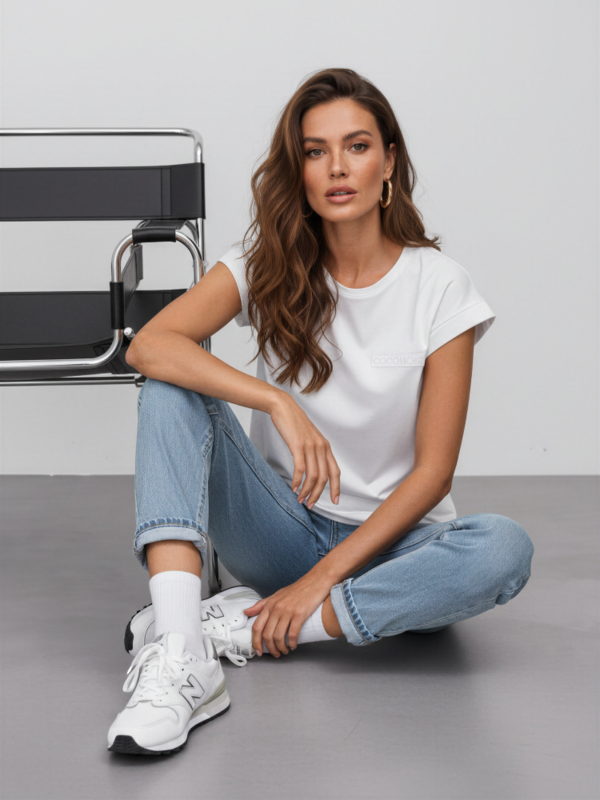 T-shirt Tagged White