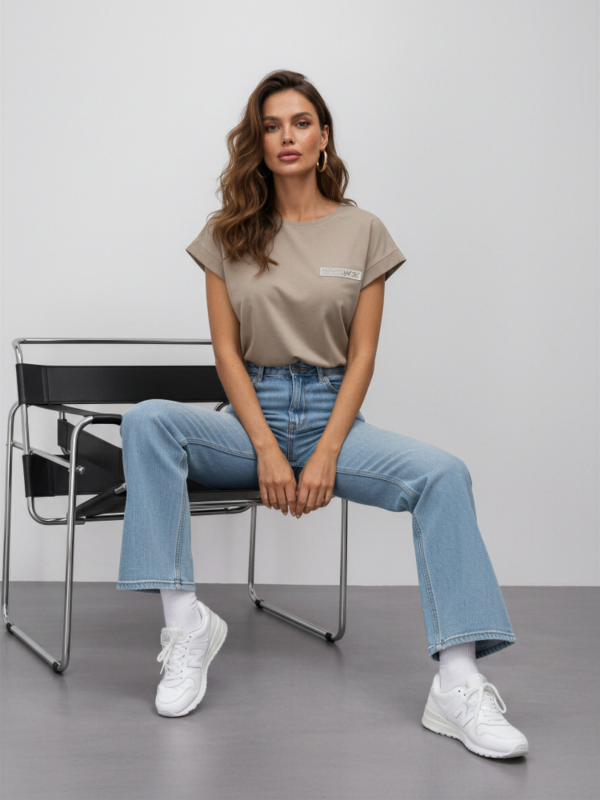 T-shirt Tagged Latte