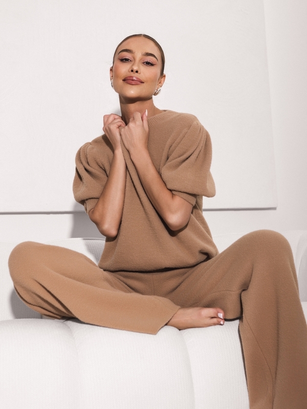 Sweter Glenn Karmelowy