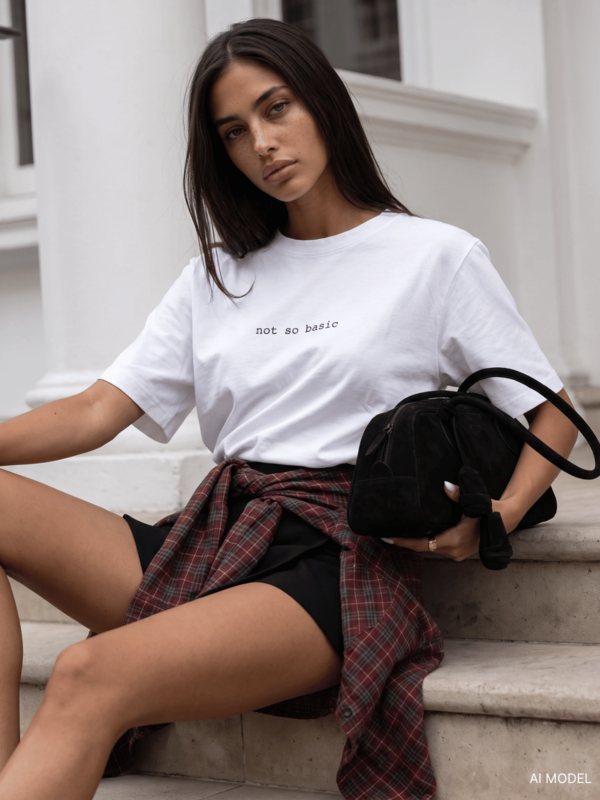 T-shirt Not So Basic Biały
