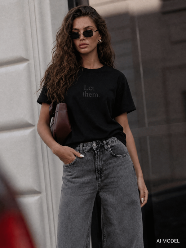 T-shirt Let Them Czarny